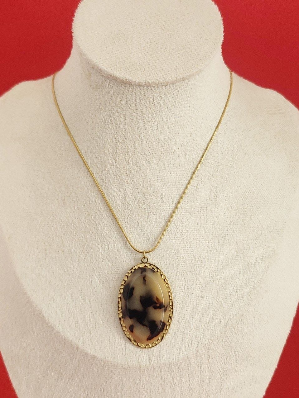 Vintage Pendant Necklace
