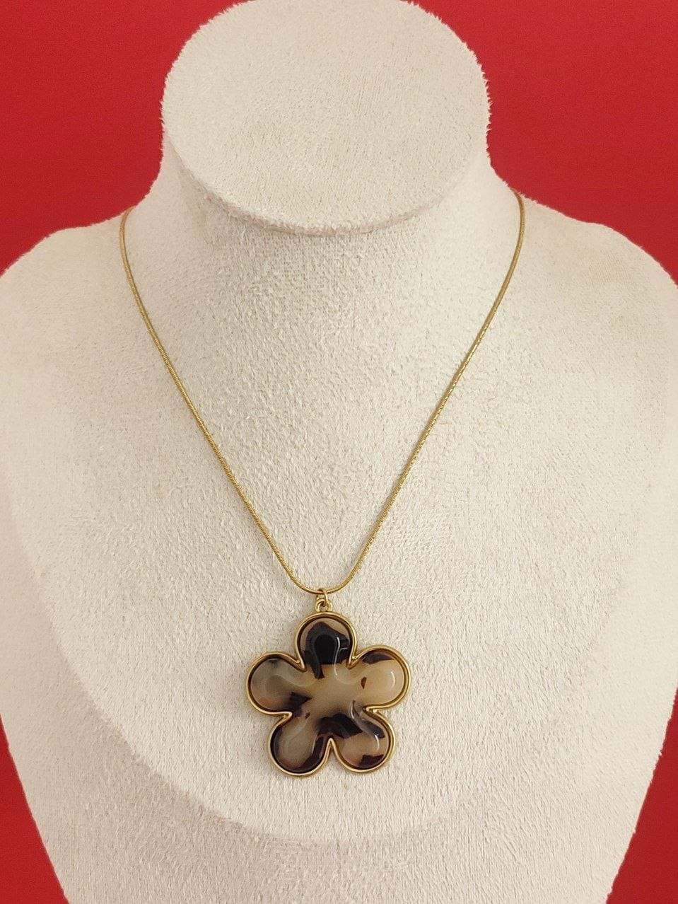 Vintage Pendant Necklace
