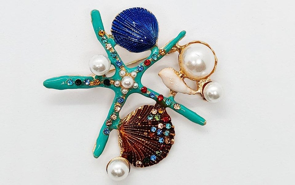 Elegant Coastal Starfish & Seashell Brooch with Faux Pearls, Colorful Crystal Accents and Orange Enamel – Vintage Style Fashion Pin